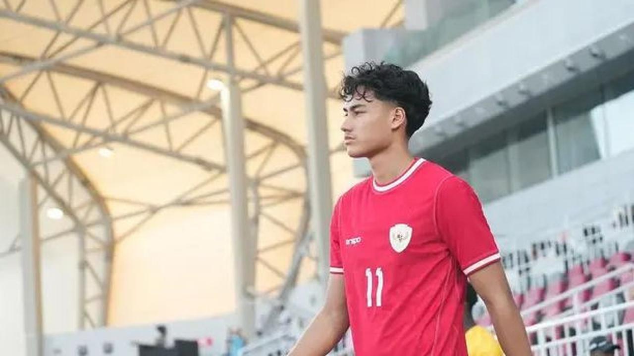 Rafael Struick bermain sebagai penyerang di klub Eerste Divisie ADO Den Haag dan juga di Timnas Indonesia U-23.