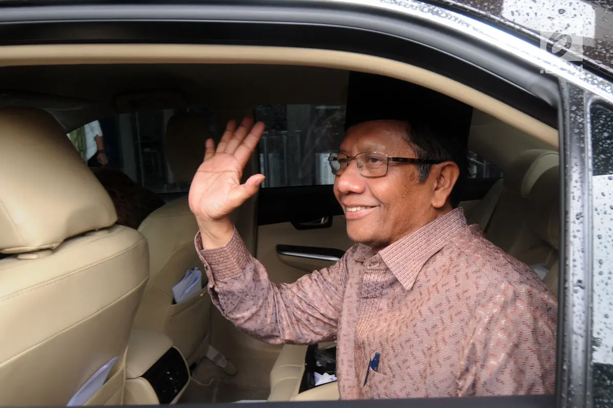 Mahfud MD Hadiri Halalbihalal Alumni KPK