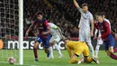 Bertindak sebagai tuan rumah, Barcelona mendapatkan perlawanan ketat dari Napoli sejak babak pertama dimulai. (LLUIS GENE/AFP)