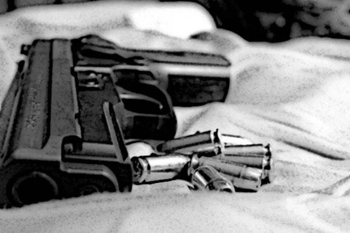 Ilustrasi pistol