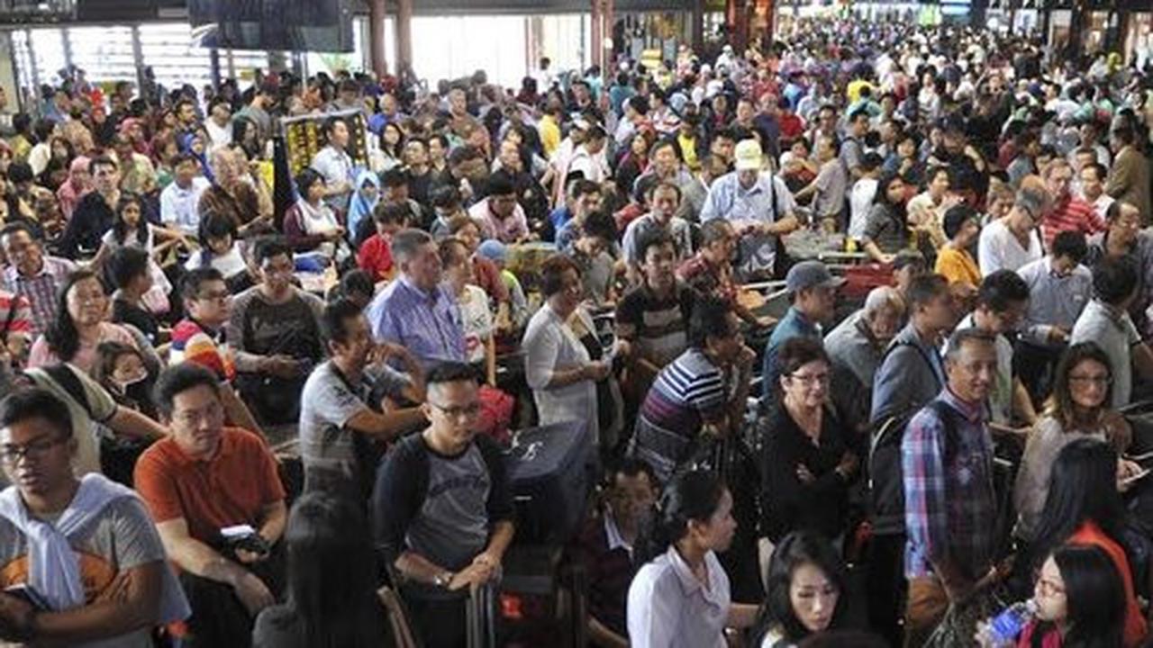 Jelang arus mudik, DPR minta Jonan investigasi kebakaran Terminal 2E