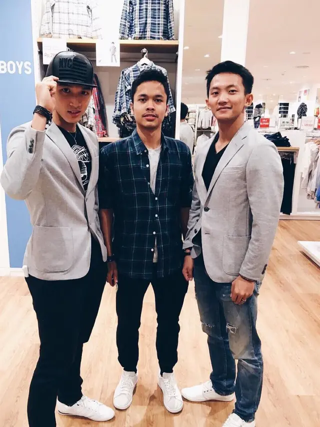 Anthony Sinisuka Ginting dan Jonatan Christie
