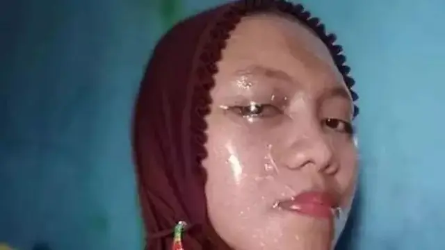 6 Potret Kesalahan Orang Pakai Sheet Mask Ini Kocak, Jadi Tidak Maksimal