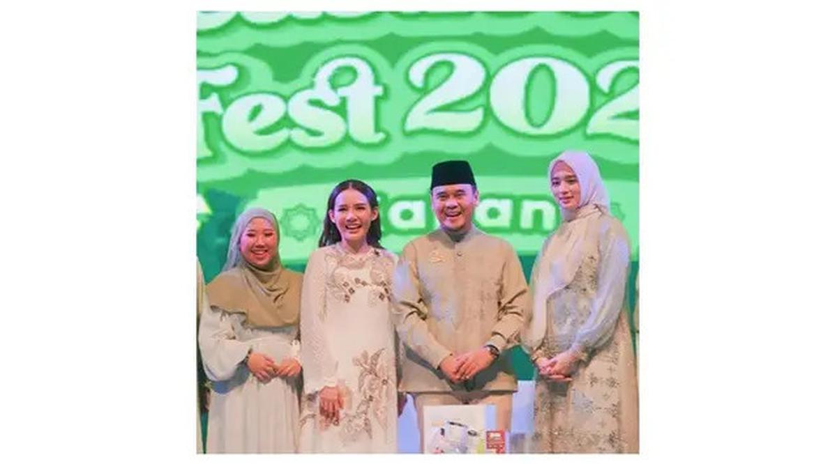 6 Penampilan Artis di Kajian Ustaz Hilman Fauzi, dari Inara Rusli hingga Kiky Saputri