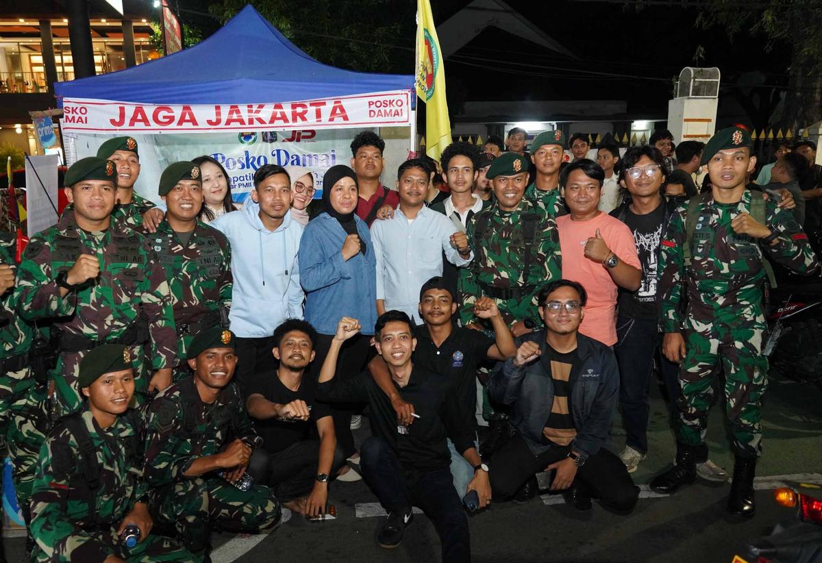 FOTO: Jaga Stabilitas Jakarta, TNI AD Gelar Patroli Skala Besar