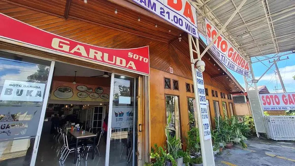10 Rekomendasi Tempat Makan Enak Dekat Pasar Raya Padang 2025, Kuliner Wajib di Pusat Kota
