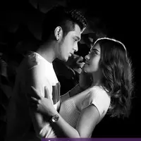 Giorgino Abraham dan Angela Gilsha bermain di satu judul sinetron yang sama, Berkah Cinta. (Foto: Adrian Putra, Stylist: Hasan Mukti Iskanda, DI: Muhammad Iqbal Nurfajri/Bintang.com)