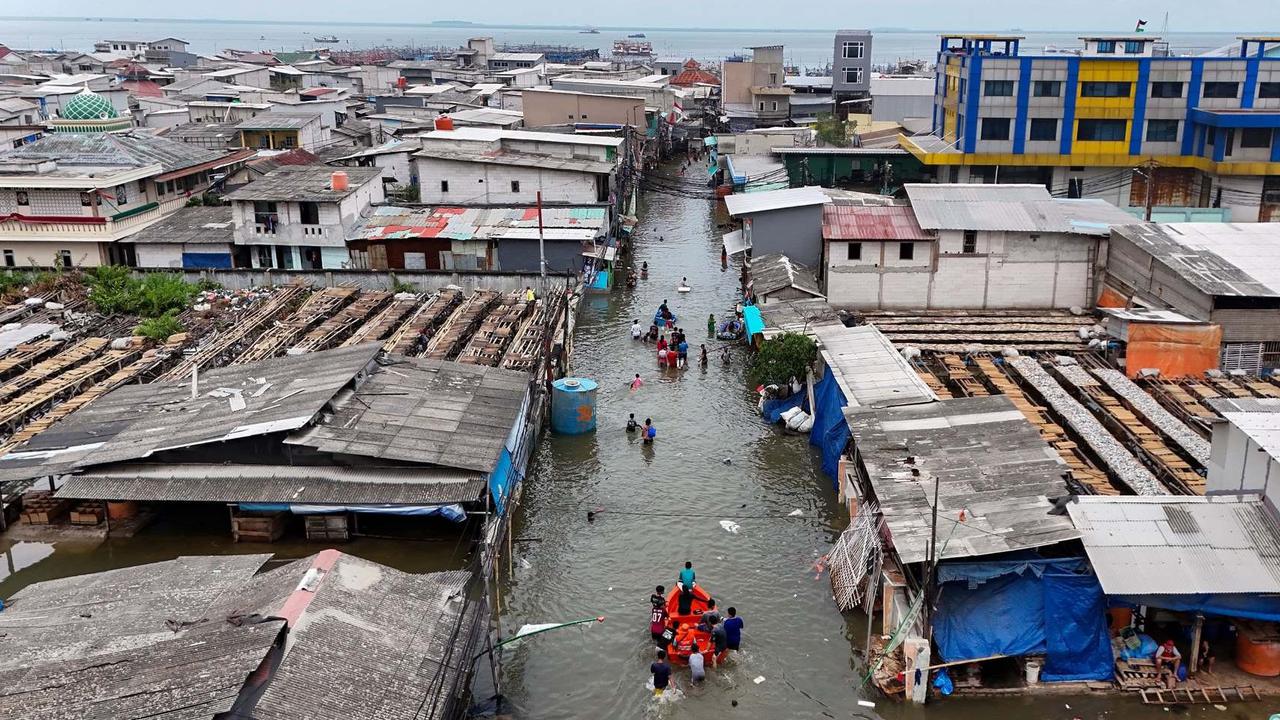 FOTO: Pantauan Udara Banjir Rob Kepung Wilayah Pesisir Jakarta
