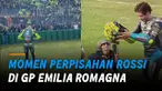 Sebagai kenang-kenangan, The Doctor memberikan perlengkapan balap ke fans.