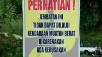 Jembatan Putus Diterjang Banjir Bandang hingga Ular Piton Batik