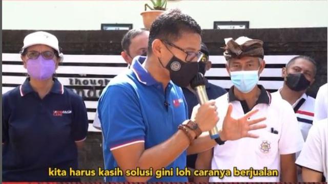 Tanggapan Sandiaga Uno Soal Turis Asing yang Jengkel dengan Pedagang Asongan di Pantai Kuta Bali