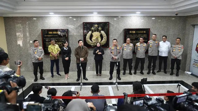 FOTO Kapolri dan Ketua PSSI