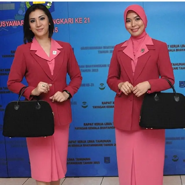 Seragam Upacara (Marun-Elegant)