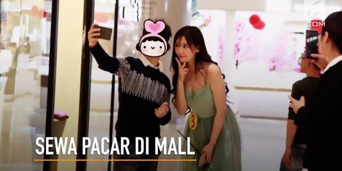 VIDEO: Jasa 'Sewa Pacar' Rp 6000 di Mal, Minat?