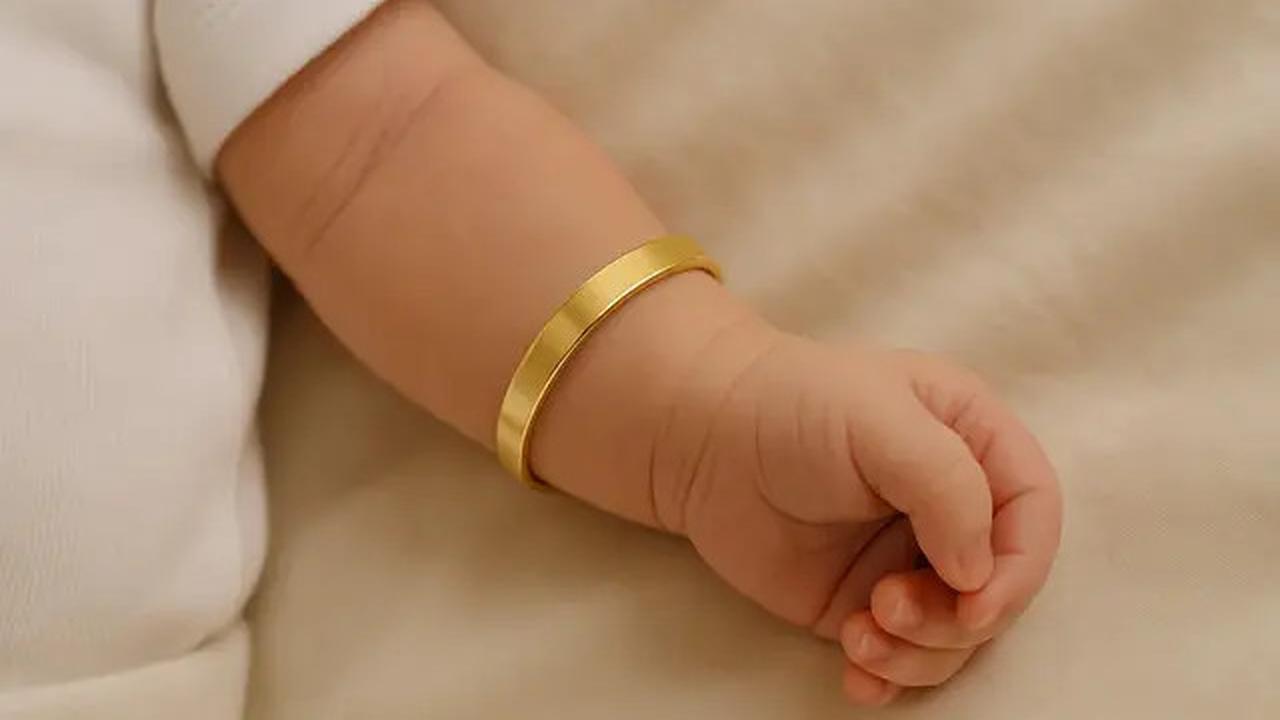 8 Tips Memilih Gelang Emas untuk Bayi Baru Lahir yang Sering Diabaikan Orang Tua