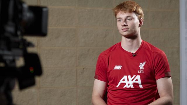 Bek remaja Belanda, Sepp van den Berg resmi bergabung dengan Liverpool