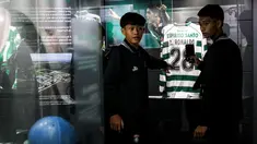 Salah satu bagian yang menarik dari tur di stadion-stadion Eropa adalah berkunjung ke museum. Tempat yang menjadi bukti sejarah dan eksistensi dari sebuah klub tersebut. Pengalaman itu dirasakan Bola.com saat mengunjungi Stadion Jose Alvalade, markas klub Sporting CP, di Lisbon, Portugal. (Bola.com/Bagaskara Lazuardi)