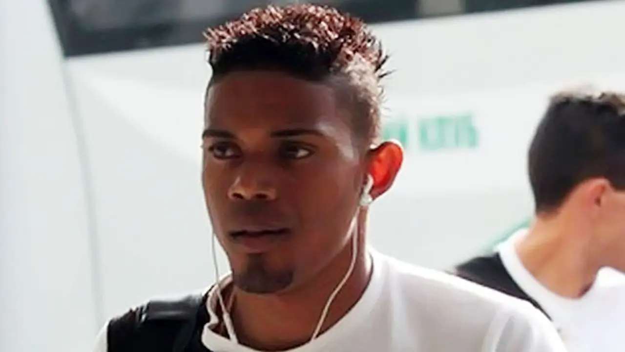 maicon-140208c.jpg