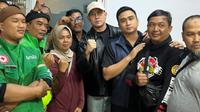 Momen Denny Sumargo dan Lutfi Agizal temui keluarga ojol korban Rantis Brimob di RSCM. [IG: @lutfiagizal]