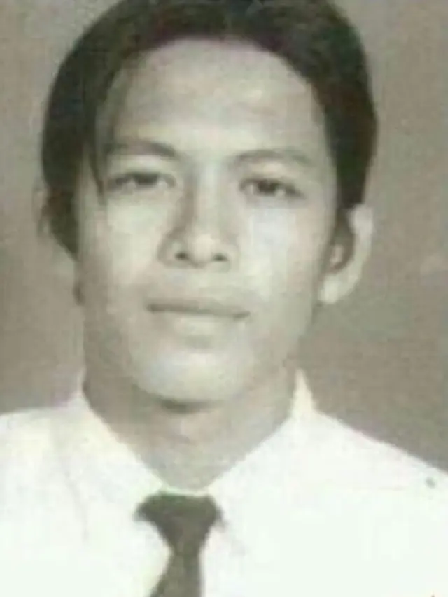 8 Potret Lawas Ariel Noah Ini Bikin Pangling