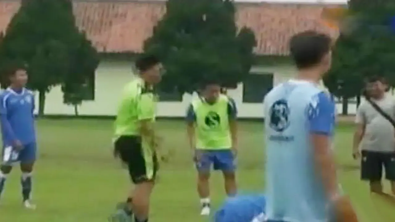 Segmen 3: Ambisi Persib hingga Persipura Vs Semen Padang