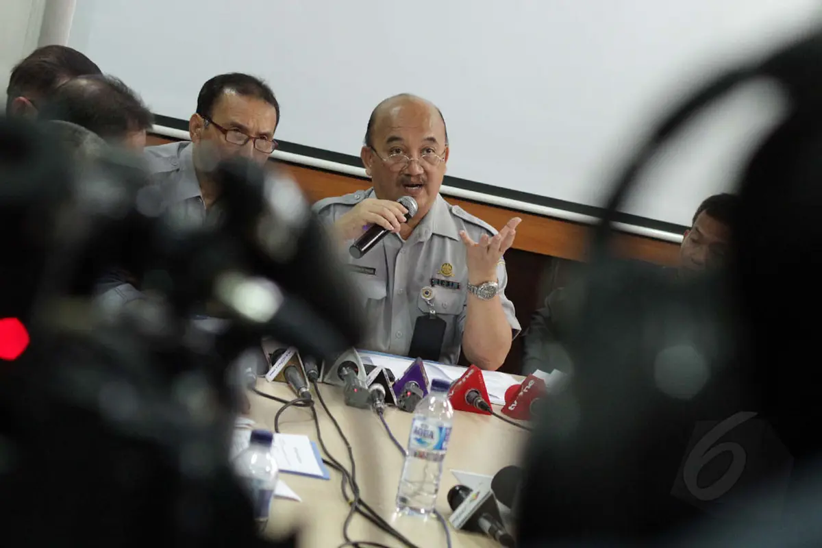 Kemenhub Pastikan AirAsia QZ8501 Hilang Kontak