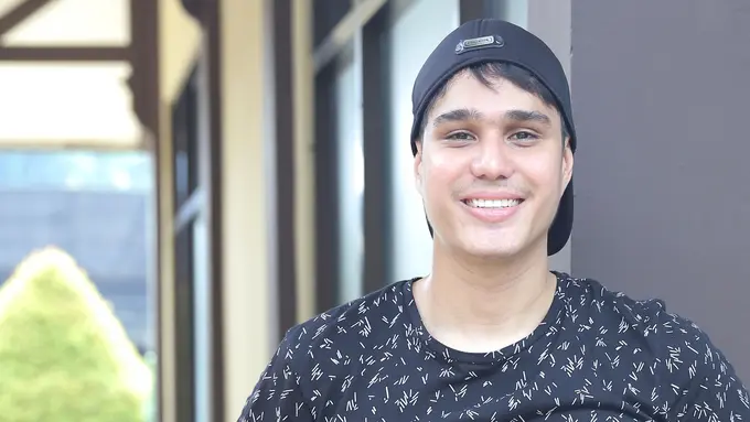 [Bintang] Mischa Chandrawinata