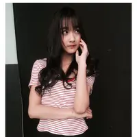 Nama Della JKT48 semakin mencuat sejak menyebut makna  semboyan Tut Wuri Handayani' dengan dengan mengartikan 'walaupun beda tetap satu'. (Via Twitter/@Della_JKT48)