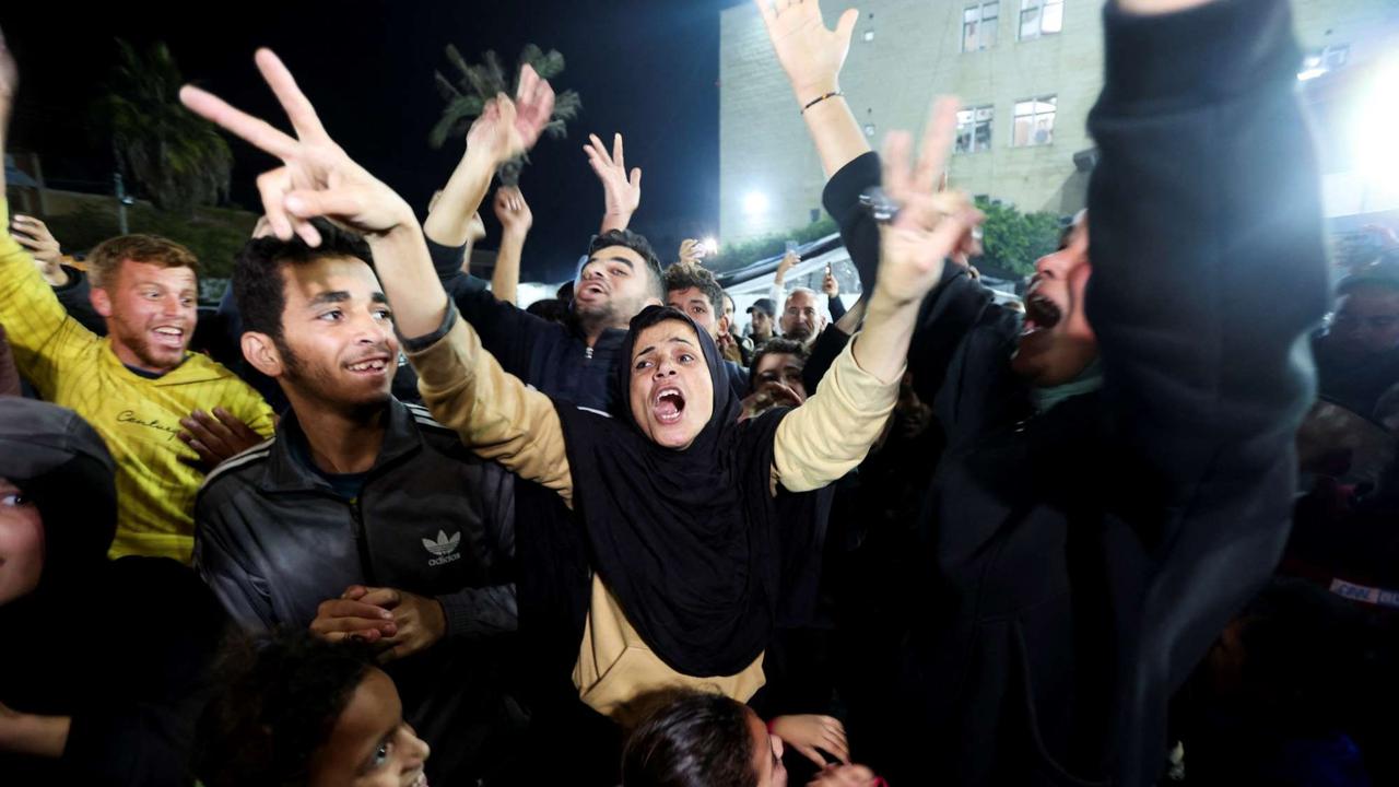 Warga Jalur Gaza merayakan gencatan senjata Israel dan Hamas