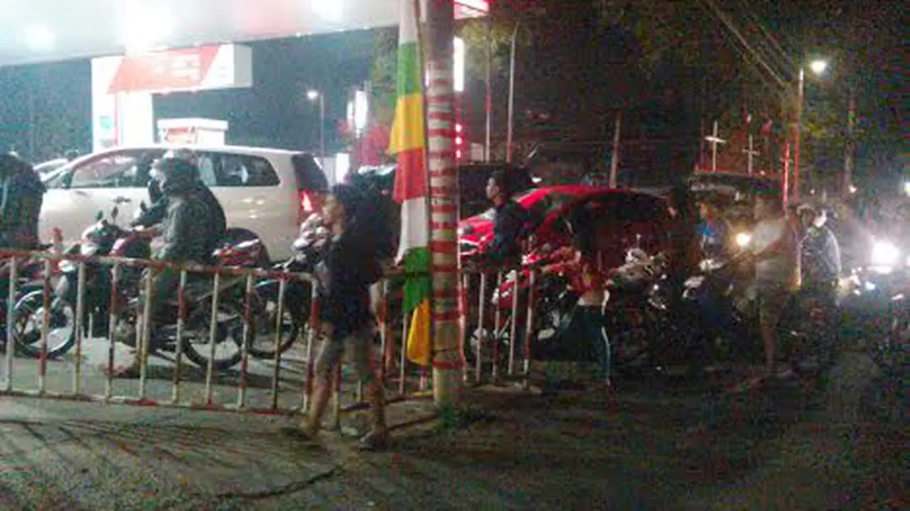 BBM naik, SPBU diserbu
