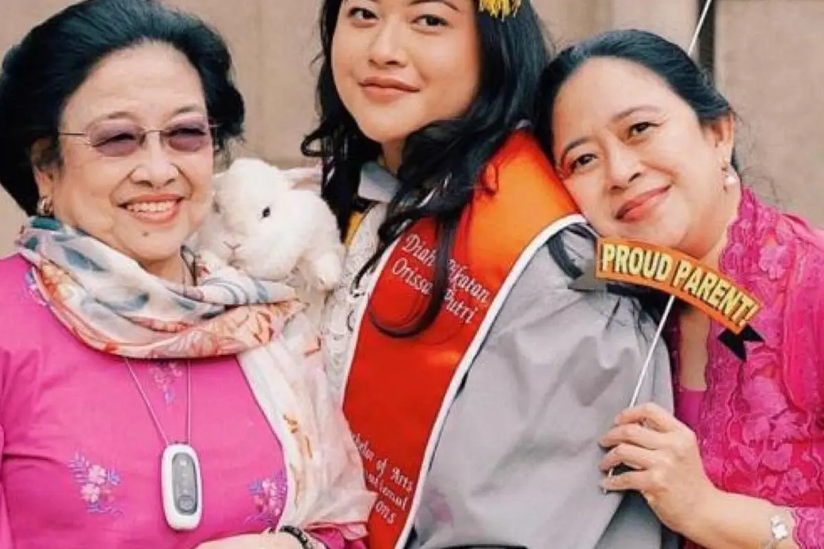 Gaya Kembar Ibu-Anak dari Puan Maharani dan Pinka Haprani, Bak Pinang di Belah Kedua Kenakan Baju Olahraga hingga Kebaya