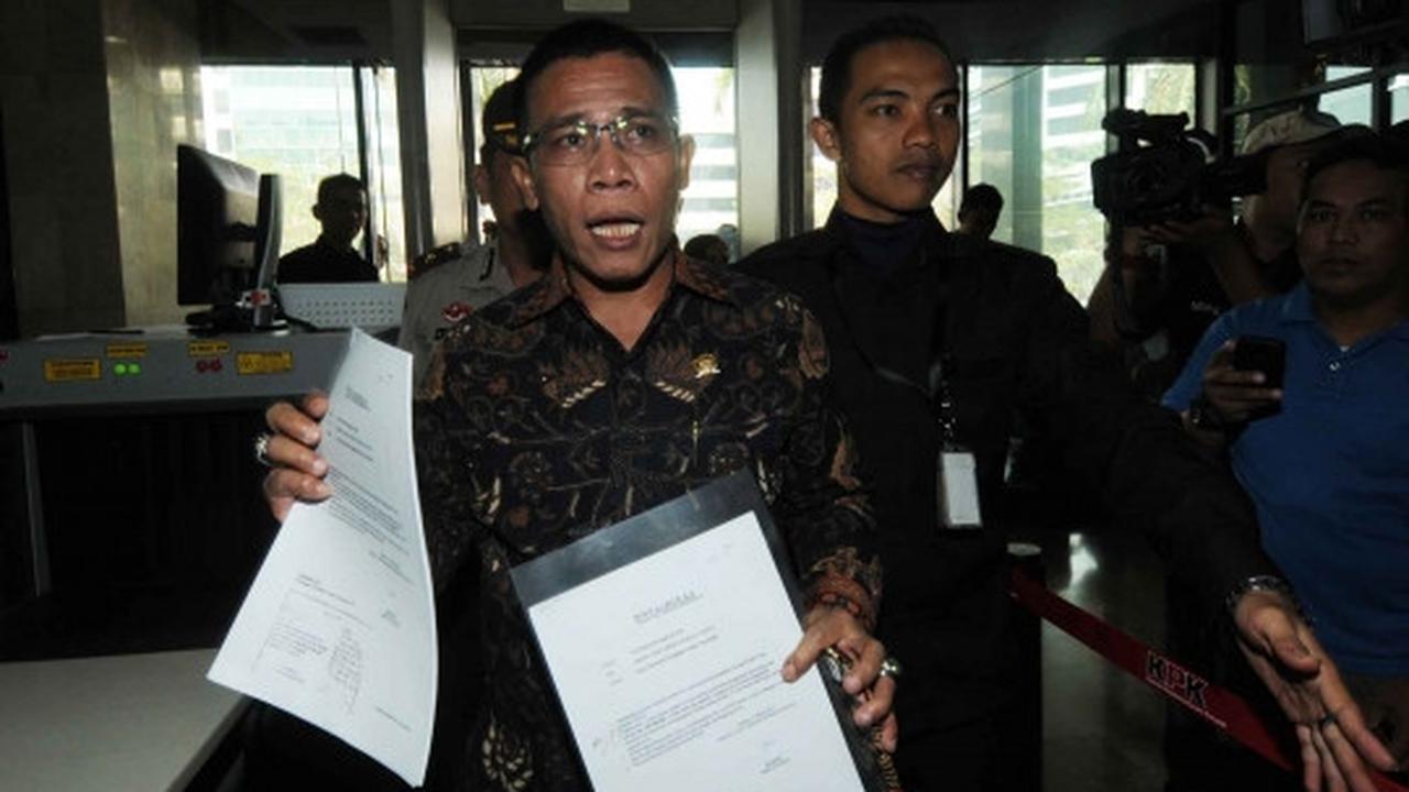 Masinton Pasaribu laporkan RJ Lino suap Rini Soemarno ke KPK