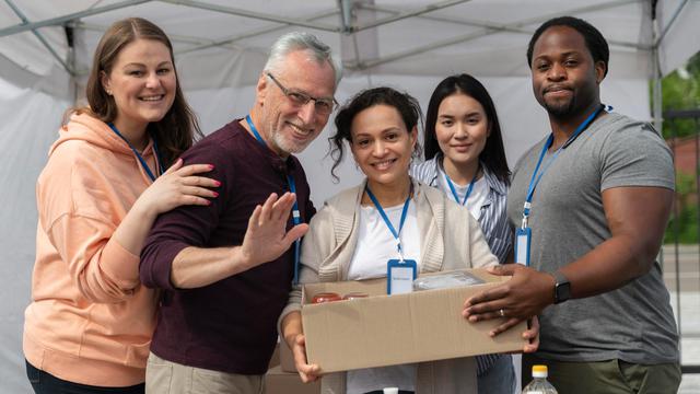 Social Worker/Volunteer