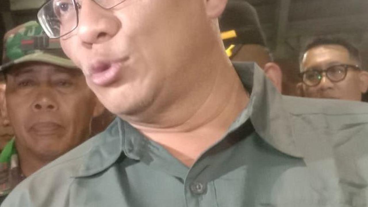 KPU Ungkap Alasan Tiga Capres Debat Pertama Full Berdiri: Untuk Meyakinkan Rakyat Presiden Kita Sehat Semua