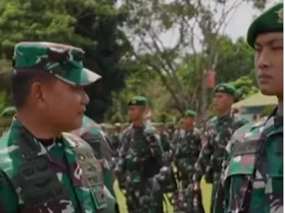 Ngobrol Santai Kasad Dudung ke Prajuritnya