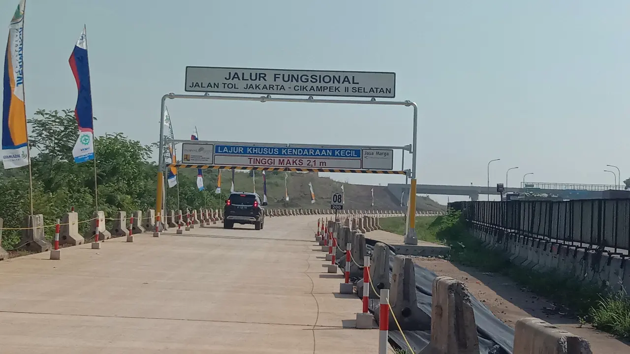 PT Jasa Marga (Persero) Tbk melalui anak usaha PT Jasamarga Japek Selatan (JJS) akan membuka Jalan Tol Jakarta-Cikampek (Japek) II Selatan secara gratis.