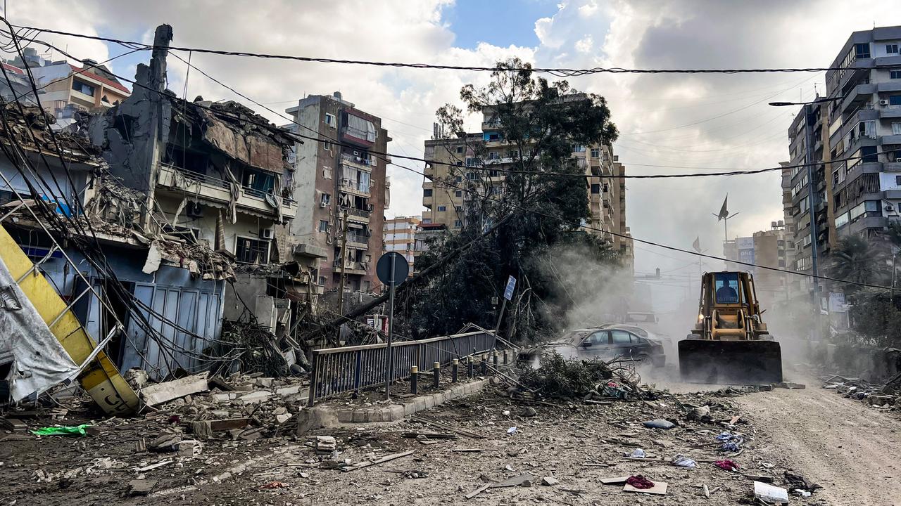 Dibombardir Israel, Kepulan Asap Hitam Warnai Langit Beirut Selatan Lebanon