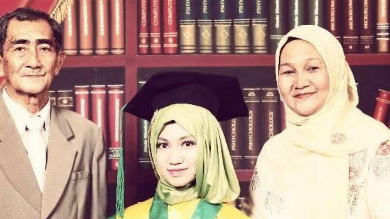 Perjuangan Hidup Anak Gadis Tukang Bangunan Hidup Melarat Sampai Pernah Kelaparan, Kini Sukses Jadi Dokter