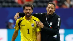 Vozinha berhasil membendung sejumlah peluang-peluang penting Spanyol dan membuat clean sheet. (AP Photo/Erik S.Lesser)