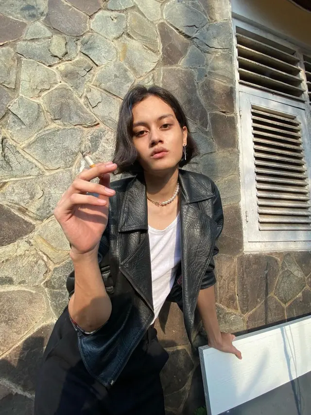 Tampil di Paris Fashion Week, Ini 6 Potret OOTD Rizal Rama yang Modis