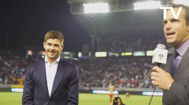 Klub asal Amerika Serikat LA Galaxy memperkenalkan Steven Gerrard saat jeda pertandingan babak pertama melawan Toronto FC. Tak kurang ada 27 ribu orang yang memadati StubHub Centre untuk melihat Gerrard secara langsung.