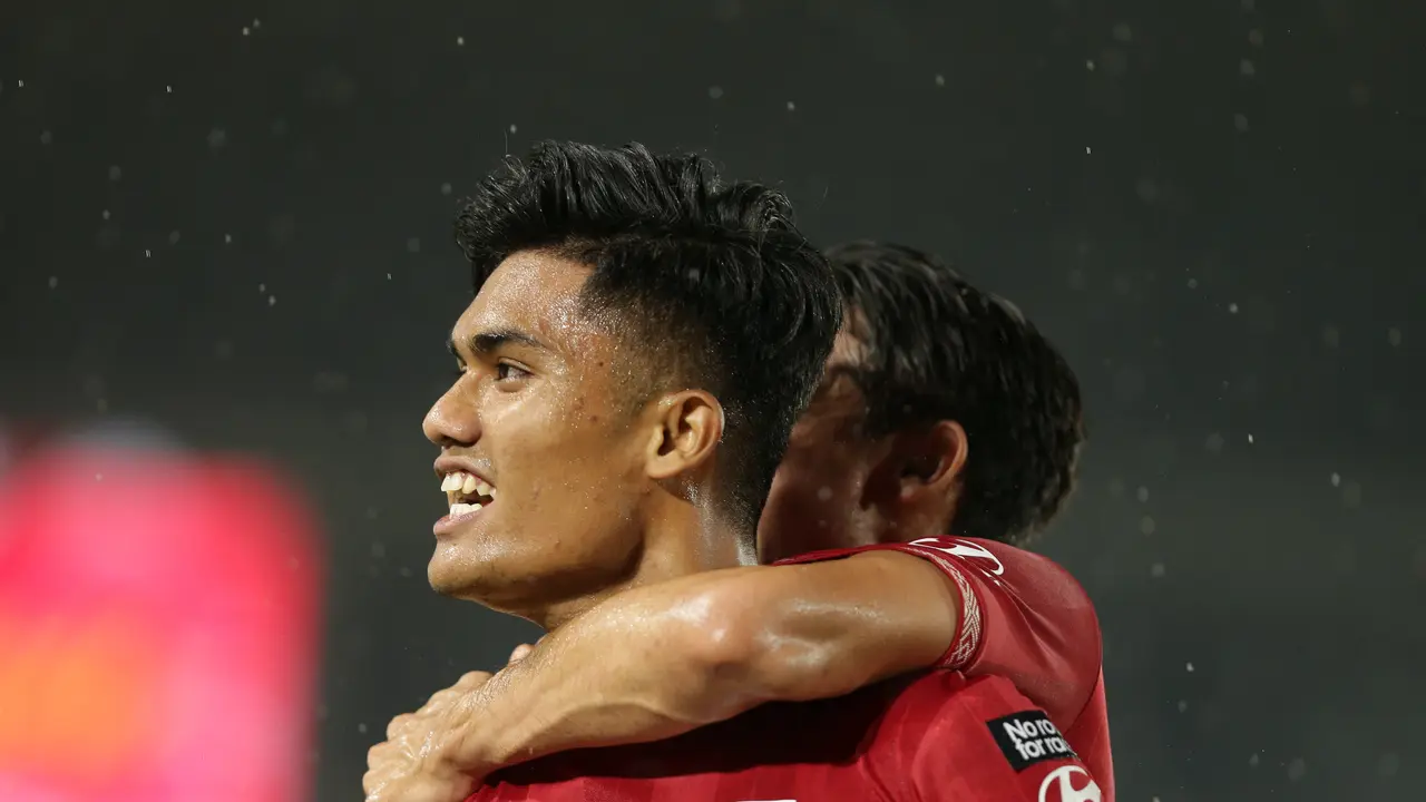 Persis Solo