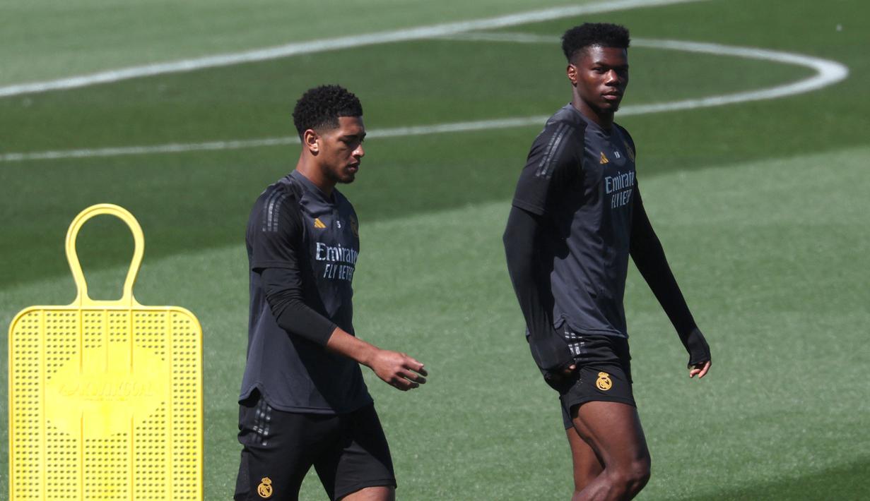 Madrid sejauh ini menatap laga leg 2 semifinal UCL dengan tren hasil positif. Los Merengues belum terkalahkan dalam 20 pertandingan beruntun. (PIERRE-PHILIPPE MARCOU / AFP)