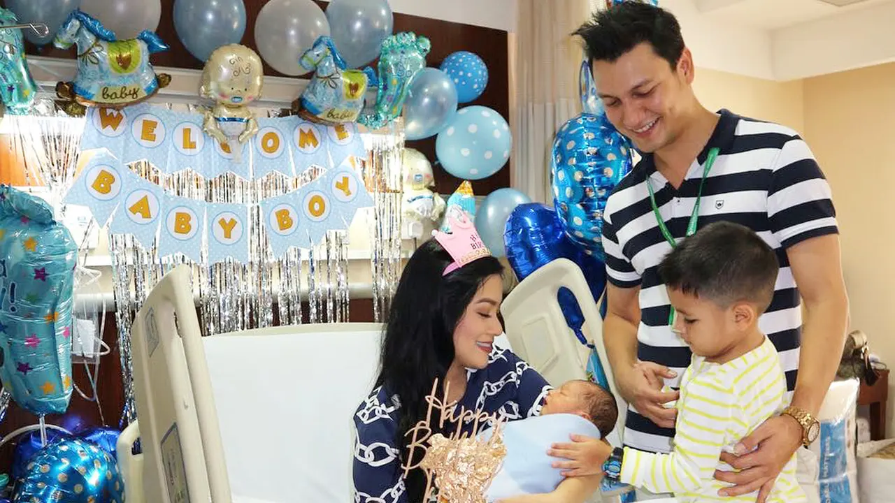 [Bintang] Titi Kamal