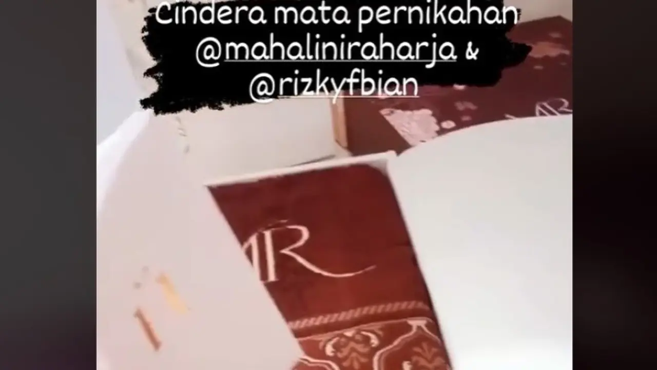 Viral Warganet Lelang Suvenir Pernikahan Mahalini dan Rizky Febian