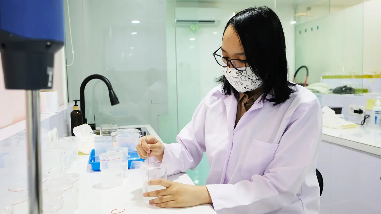 Penelitian Bahan Alam untuk Kosmetik dari Kayu Manis Hingga Bunga Mawar Dilakukan di Indonesia/dok. PT. NOSE