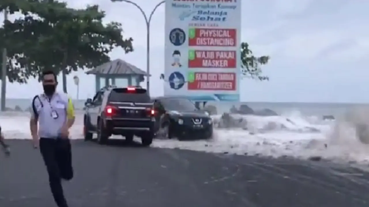 Gelombang Tinggi Manado