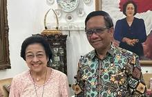Senyum Megawati dan Mahfud MD Jelang Pengumuman Cawapres Ganjar Besok