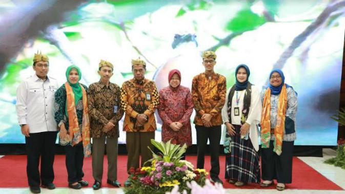 Pemerintah Kota (pemkot) Surabaya menerima kunjungan tim juri lomba Sekolah Sehat Tingkat Nasional 2019. (Foto:Liputan6.com/Dian Kurniawan)