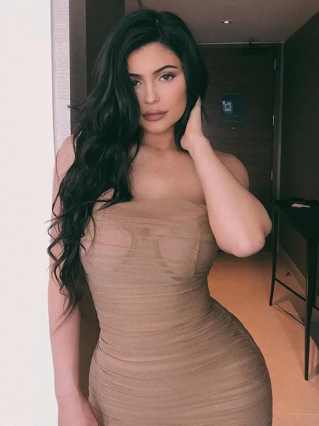 [Bintang] Kylie Jenner